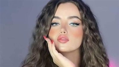 كان ابني البالغ يبكي كلما يخلع جوربه